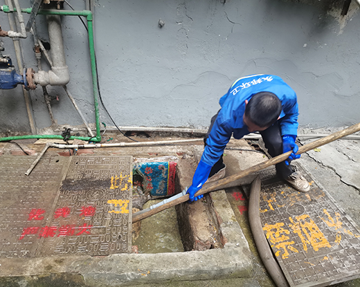 昌洒镇清掏化粪池