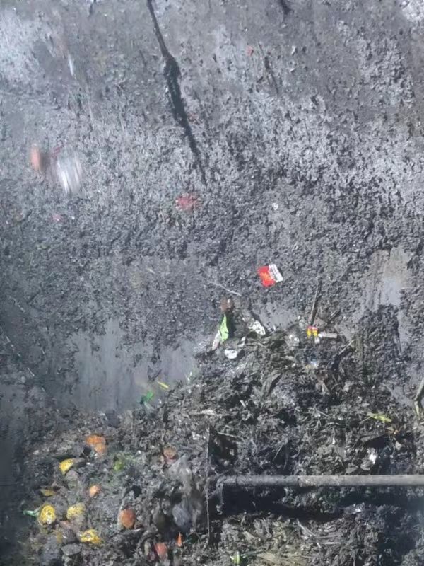昌洒镇污水池清理