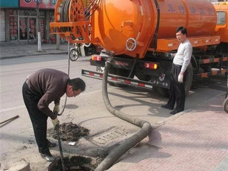 昌洒镇清掏化粪池，健康生活从这里开始